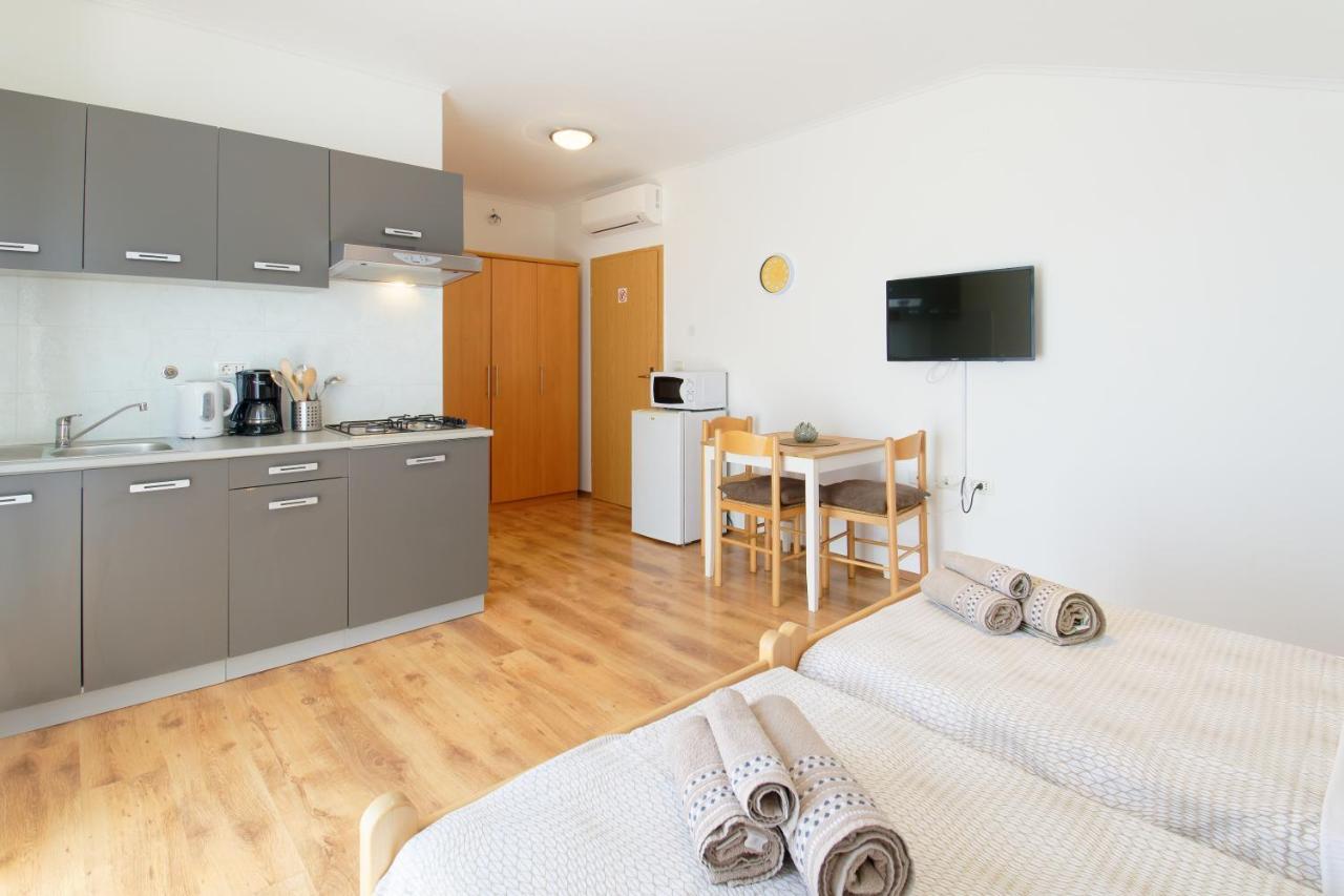 Apartments Belvedere By Rent Istria Plovanija Exterior foto